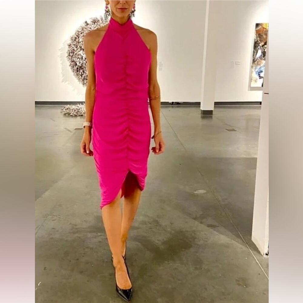 New NBD ruched pink midi dress - Picture 5 of 5